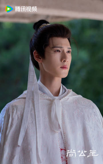 Li Yun Rui in Tigers Sniff the Rose still