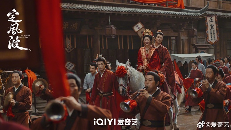 The Wanted Detective stills Wang Xing Yue Julia Xiang and Deng Kai