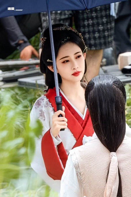 Blossoms of power set photos