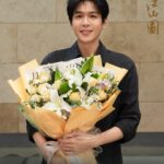 Zhang Ruo Yun A Panorama of Rivers and Mountains wrap ceremony photo